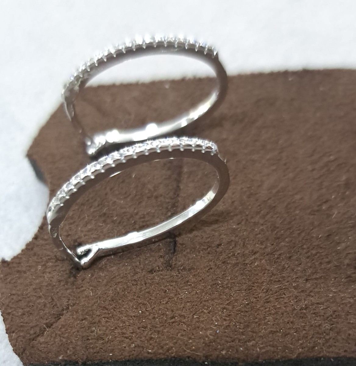 Orecchini rombo oro 18kt con zirconi, ref. OD169  
